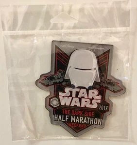 RunDisney Star Wars The Dark Side Halbmarathon Wochenende 2017 Acryl Magnet - Bild 1 von 1