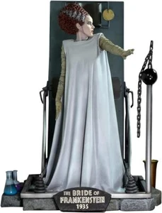 X-PLUS THE BRIDE OF FRANKENSTEIN 1/8 SCALE PLASTIC MODEL KIT - Picture 1 of 4