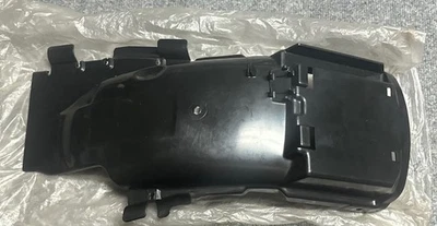 GUARDABARROS TRASERO NUEVO ORIGINAL YAMAHA 1980 EXCITER SR250 Foto 1 de 3