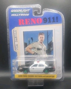 2022 Greelight Hollywood CHASE Reno 911 1998 Ford Crown Victoria Green Machine - Picture 1 of 2
