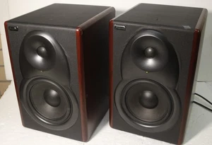 Par de Altavoces Monitores de Estudio Amplificados Alimentados Studiomaster M8B 135W 8" - Imagen 1 de 4
