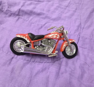 Hot Wheels Motorcycles Street Power Fat Ride 1:18 Harley Davidson Diecast Bike - Image 1 of 4