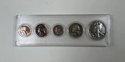 1939 BIRTH YEAR 5 COIN SET - 90% SILVER COINS (3) Included CIRCULATED SET - Image 1 of 2
