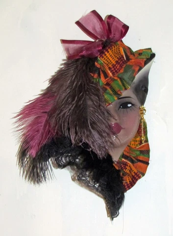 Unique Creations Women of color, black Lady Face Mask Wall Hanging - NEW IN BOX Cover