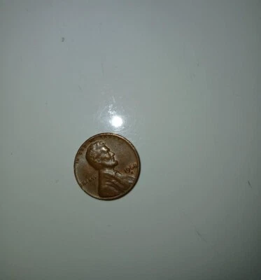 1968 D Lincoln Penny with Error on Top Rim L in Liberty, IN GOD WE TRUST 4/29 - Image 1 of 3