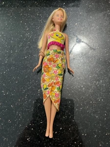 Barbie Loves Tweety Piolin Piu-Piu Looney Tunes 2003 bambola di nuovo in azione - Foto 1 di 16