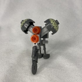 LEGO Star Wars BUZZ DROID W/ CIRCULAR SAW BLADE Minifigure 7252