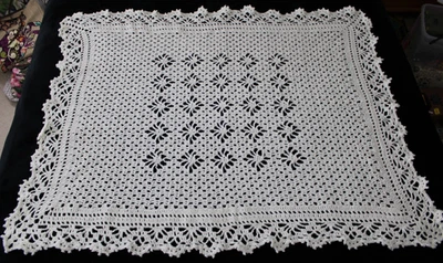 Manta Baby Afghan LACY TREASURE Off White nacarada hilo ganchillo a mano Foto 1 de 4