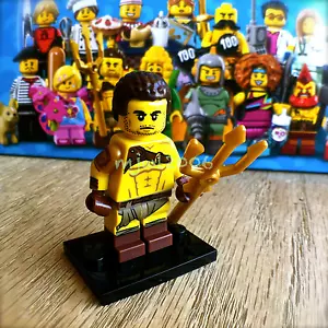 LEGO 71018 Minifigures SERIES 17 Roman Gladiator #8 Minifig SEALED NEW Trident - Imagen 1 de 12