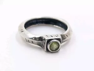Silpada Sterling Silver Hammered Green Peridot Band Ring 925 Sz 7.5" U072 - Picture 1 of 11
