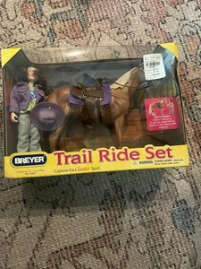Breyer Trail Ride Set 2010 n. 61037 nuovo con scatola - Foto 1 di 5