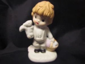 Hummel Typ Vintage Mädchen Eichhörnchen Krone über "S" Porzellanfigur 5" kostenloser US-Versand - Bild 1 von 1