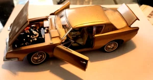 FRANKLIN MINT 1:24 SCALE 1963 STUDEBAKER AVANTI GOLD LIMITED EDITION - Picture 1 of 2