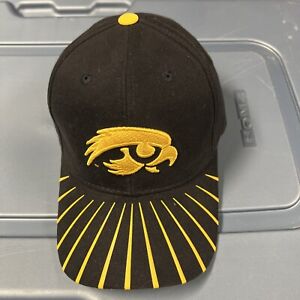 Iowa Hawkeyes Vintage 1980-90’s Team Starter Black  & Gold Hat New Old Stock