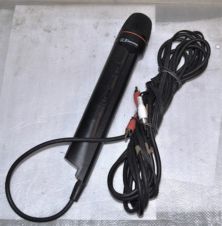 VINTAGE EMERSON KARAOKE WIRED MICROPHONE GOOD COMMERCIAL SURPLUS  - Image 1 of 1