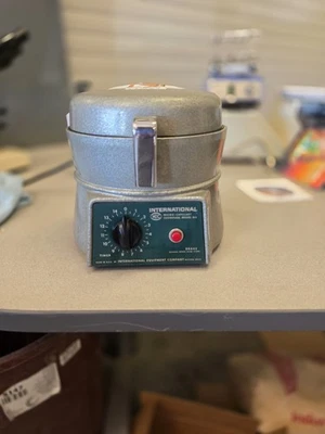 Damon / IEC Division Centrifuge - Image 1 of 4