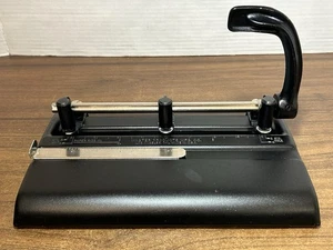Vintage Master Products 3 Hole Paper Punch Made In USA Black Metal Los Angeles - Picture 1 of 5