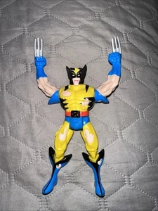 Wolverine Battle Ravaged Berserker Rage Marvel Universe Figure Toy Biz 1995 - Picture 1 of 2