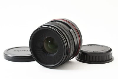 HD Pentax-DA 35mm f2.8 Limited 1:1 Autofocus Macro Lens [Exc+++] #2315143A - Image 1 of 4