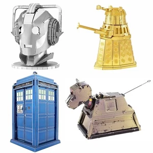 4 kit modello 3D metallo Earth Doctor WHO TARDIS GOLD DALEK CYBERMAN TESTA ARRUGGINITA K-9 - Foto 1 di 5