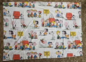 "71 Snoopy Charlie Brown Peanuts Gang "Happiness Is" FLAT Sheet + 3 pillow cases - Picture 1 of 20