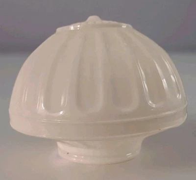 Luminária de teto vintage MCM Art Deco vidro de leite banco escolar GLOBO BOM! - Imagem 1 de 4