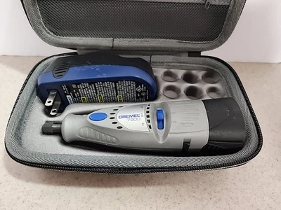 Herramienta de aseo de uñas para mascotas Dremel 7300 inalámbrica de 2 velocidades con cargador y estuche 760-01 Foto 1 de 4