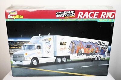 Revell 1:32 Snap Tite Cartoon Network Wacky Race Rig Sealed Model Kit #85-1715 - Image 1 of 4