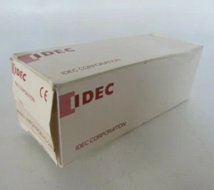 (NEW) IDEC Yellow Push Button HW1L-MF210QD-G-24V - Picture 1 of 4