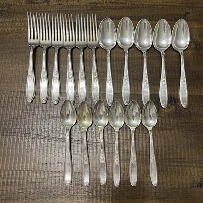 17 pc 1847 Rogers Bros AMBASSADOR Silverplate Set with M Monogram - Image 1 of 4
