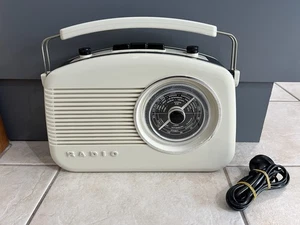 Vintage Retro Style Portable AM/FM Radio DR70R TESTED WORKING - Picture 1 of 9