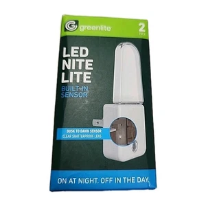 Greenlite / LED Nitelite / Built In Dusk To Dawn Sensor / 2 Pack / Nightlight - Picture 1 of 4