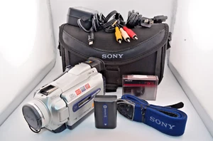 NEAR MINT Sony Handycam DCR-TRV27 Mini DV silver from Japan Tested Working Japan - Picture 1 of 15