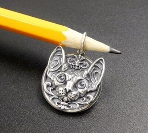 Solid 925 Sterling Silver Scroll Detailed Ornate Sphynx Cat Pendant Cool Unique - Picture 1 of 10