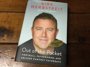 ** SIGNED ** KIRK HERBSTREIT ** Out of the Pocket ** (2021 HC/DJ) ** - Foto 1 di 5