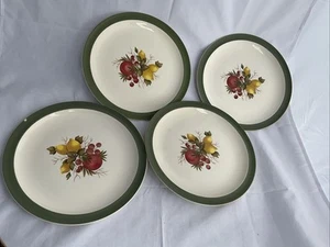 Vintage 1960s, Wedgwood 'Covent Garden' Pattern, 25.5cm Dinner Plates x 4 - Picture 1 of 8