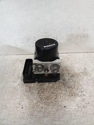 2008 Jeep Grand Cherokee Jeep Commander ABS Anti-Lock Brake Pump Assembly OEM - Image 1 of 4