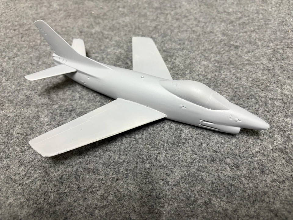 Fiat G91R Scala 1 48 Modello In Resina Già Con Primer. Modello Da Desktop - Immagine 1 di 3