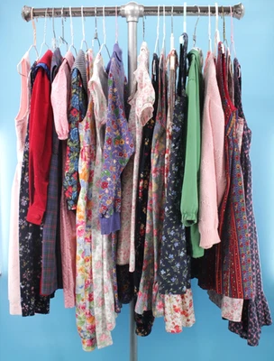 Lote De 19 Niñas Años 80 90 De Colección *TAL CUAL* Principalmente Laura Ashley Ropa Varios Tallas Foto 1 de 4