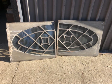 stunning c1830 pair gable end oval window frame sash set 32.5/27/1” old glass Cover