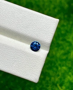 0.45ct 5mm Round Gorgeous Blue Natural Loose Diamond - Picture 1 of 2