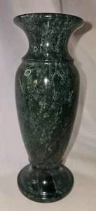 8" Onyx Deep Green Vase 2 lb 14 oz - Picture 1 of 4