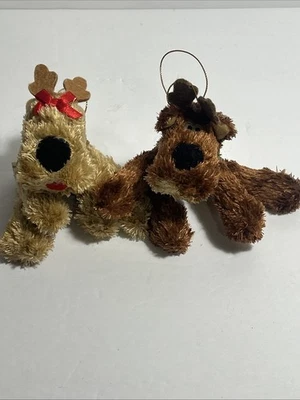 Hallmark Rodney & Rhonda Reindeer Kissing Plush Christmas Magnetic - Image 1 of 4