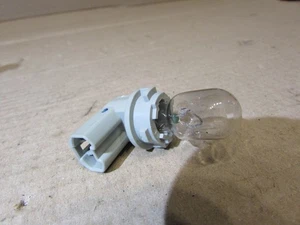 Honda StepWGN Stepwagon RG Tailgate reverse light lamp bulb holder q - Picture 1 of 5