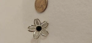 Sarah Coventry Cov Flowers Clip On Earring Black Beauty Rhinestone ( Single ) - Picture 1 of 5