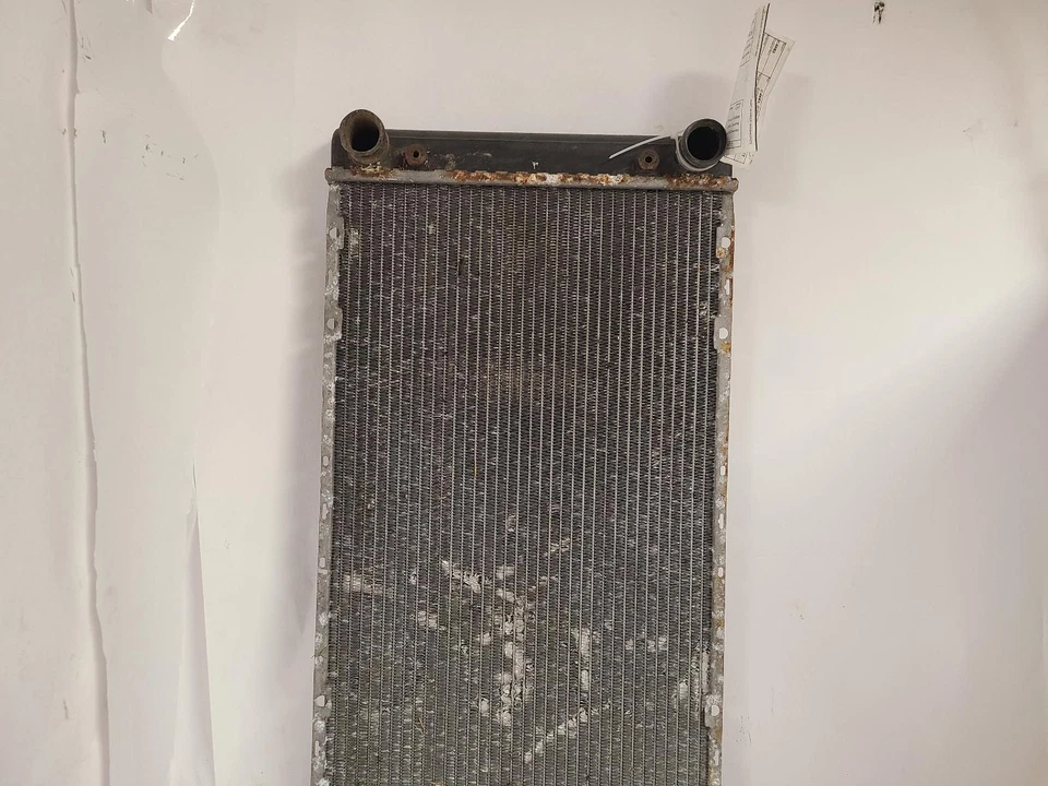 Used Radiator fits: 1992 Volkswagen Cabriolet convertible gasoline 16 valve w/o - Image 1 of 4