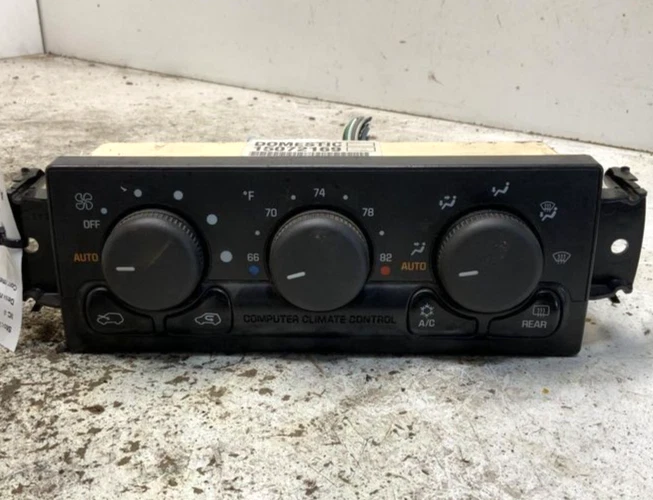 2002 Cadillac Escalade A/C AC Heater Temperature Climate Control OEM - Image 1 of 1