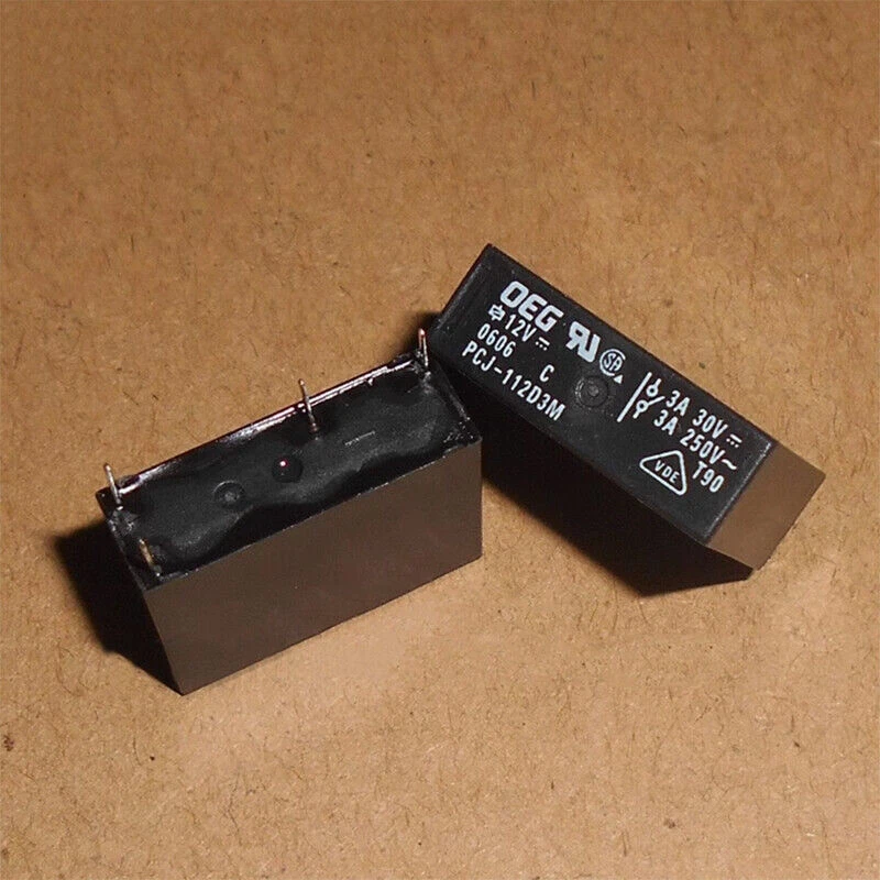 Relés de alimentación 2 piezas OEG PCJ-112D3M 12VDC 3A 250VAC 4 pines SPST-NO Foto 1 de 1