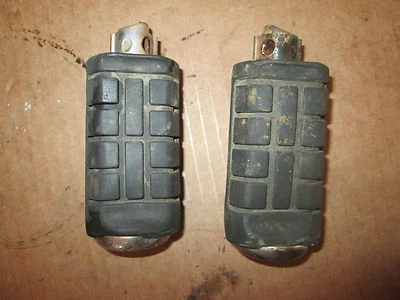 Honda Shadow VT1100 VT 1100C 1100 1987 estriberas traseras estriberas reposapiés Foto 1 de 2