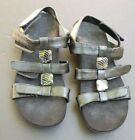 Vionic Orthaheel Size 9 Sandals Snake Print Leather